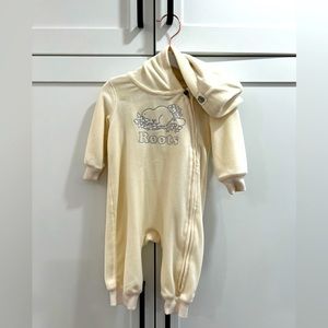 Roots baby 3-6 months Cream Romper lightly used